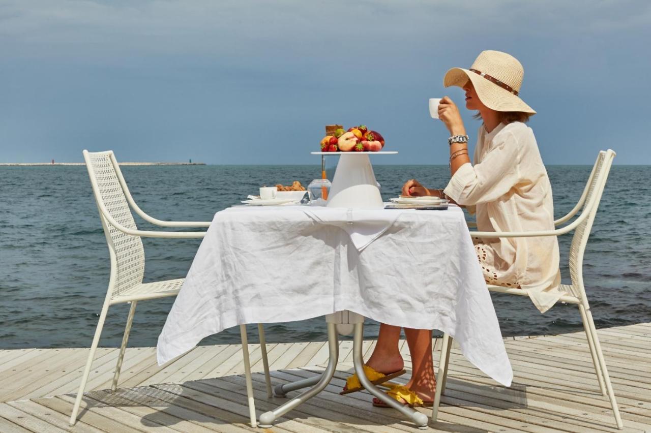Villa Ascosa - Relais Sul Mare Трани Екстериор снимка